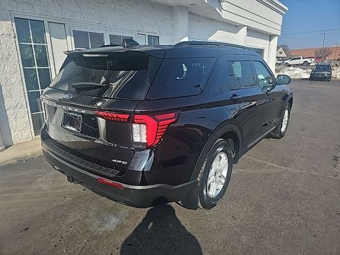 Used 2025 Ford Explorer Active image 4