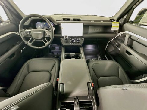 Used 2026 Land Rover Defender 110 S AWD/4WD image 13