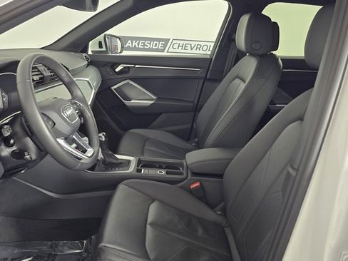 Used 2025 Audi Q3 2.0T Premium image 13