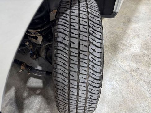 Used 2022 Ford F250 XL w/ Power Equipment Group image 27