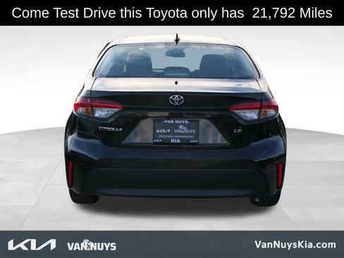 Used 2025 Toyota Corolla LE image 5