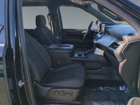 Used 2024 Chevrolet Suburban LS image 16