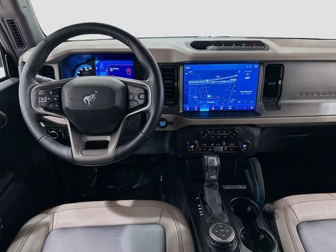 Used 2024 Ford Bronco Wildtrak image 22