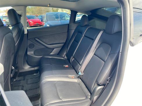 Used 2023 Tesla Model Y AWD image 11