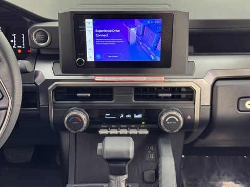 Used 2025 Toyota 4Runner SR5 image 23