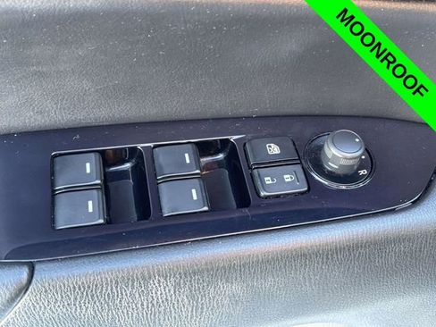 Used 2020 MAZDA CX-5 Touring image 11