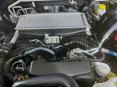 Used 2025 Subaru Ascent Premium image 33