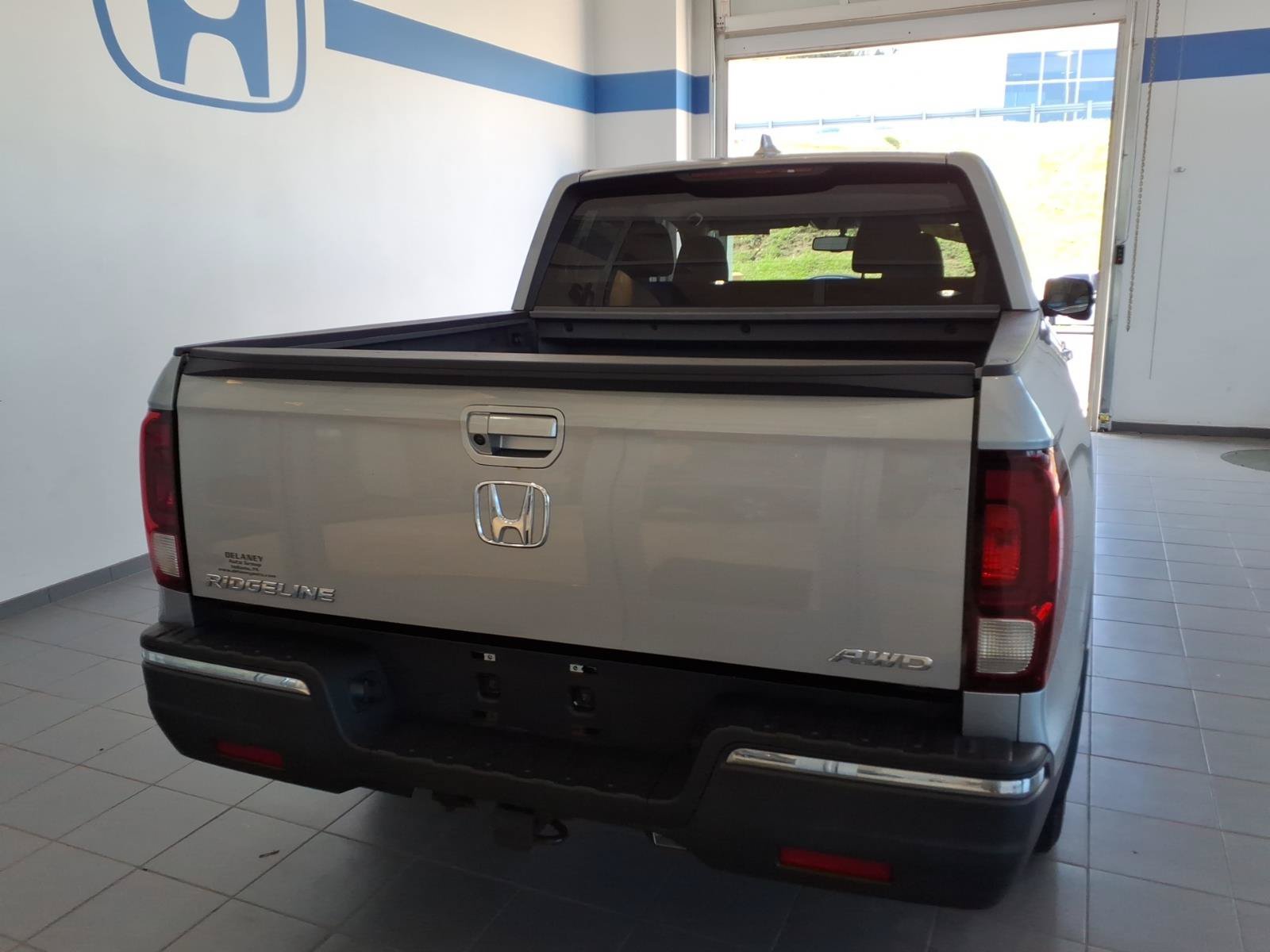 Used 2017 Honda Ridgeline RTL-T image 6
