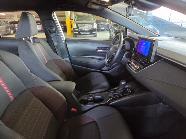 Used 2026 Toyota Corolla SE FWD image 19