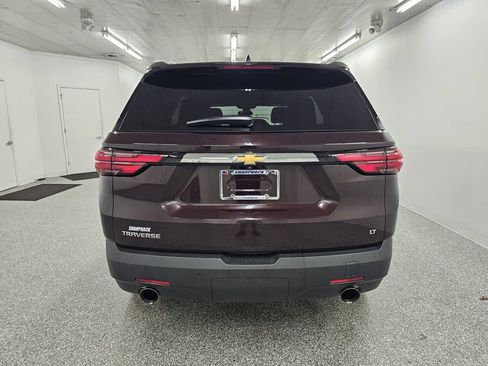 Used 2022 Chevrolet Traverse LT FWD image 6