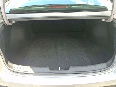 Used 2025 Hyundai Elantra SEL FWD image 30