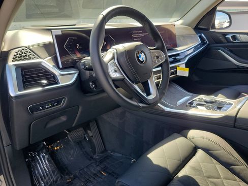 Used 2026 BMW X7 xDrive40i AWD/4WD image 21