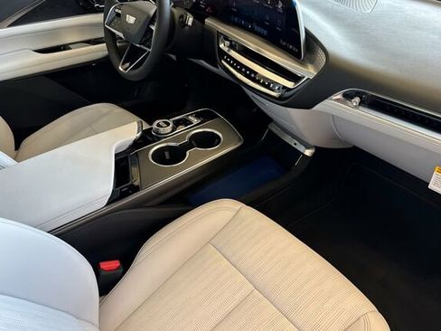 New 2026 Cadillac Lyriq Sport image 16