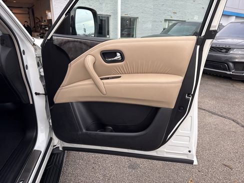 Used 2023 Nissan Armada Platinum w/ Captain's Chairs Package image 9