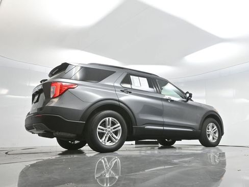 Used 2022 Ford Explorer XLT w/ Equipment Group 202A image 57