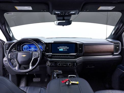 Used 2023 Chevrolet Silverado 1500 High Country w/ Technology Package AWD/4WD image 25