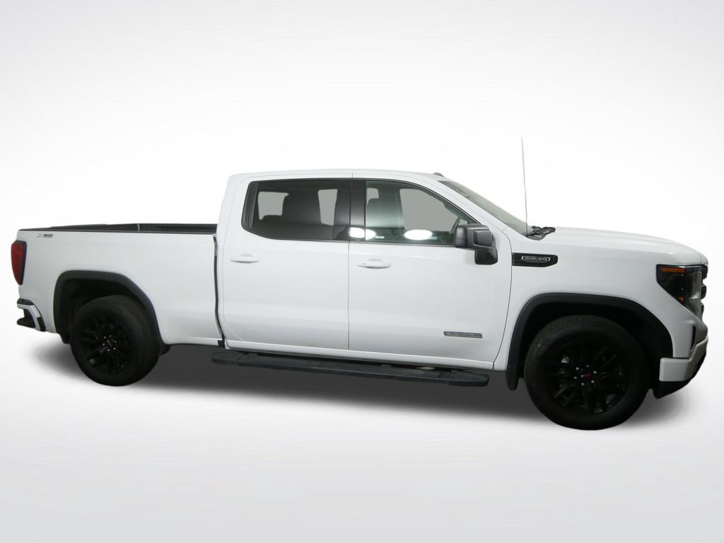 Used 2024 GMC Sierra 1500 Elevation w/ X31 Off-Road Package AWD/4WD image 2