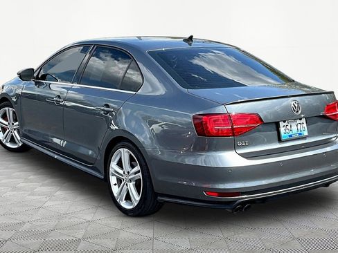 Used 2017 Volkswagen Jetta GLI image 4