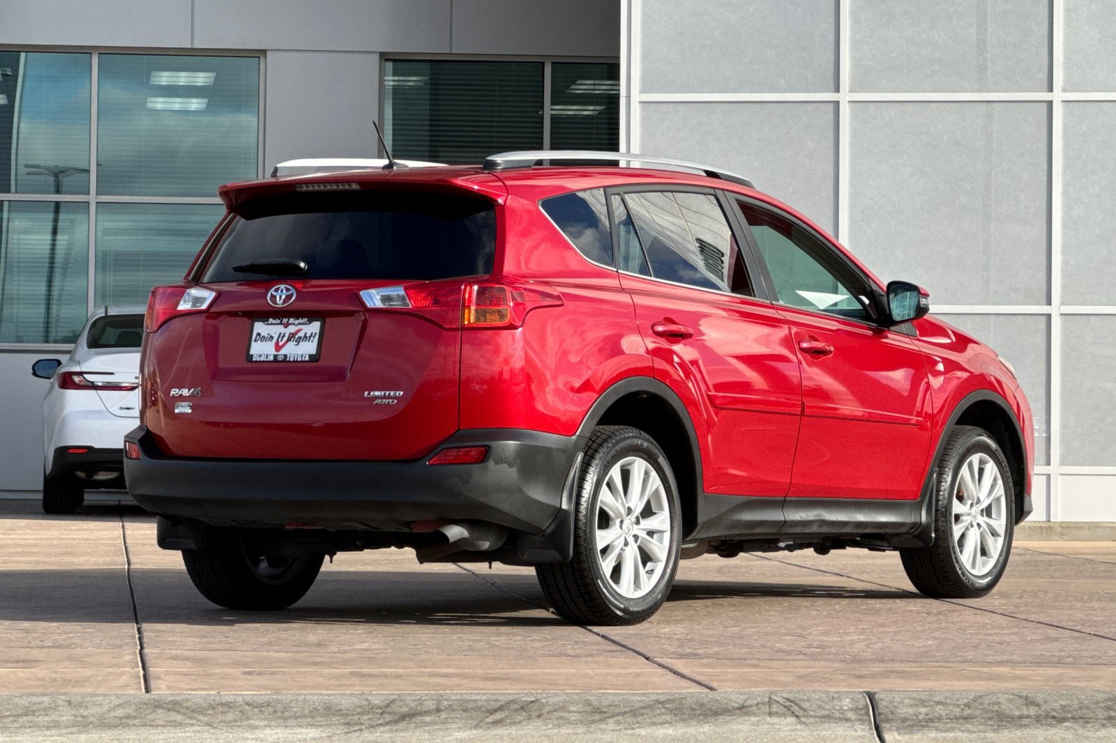 Used 2013 Toyota RAV4 Limited AWD/4WD image 4