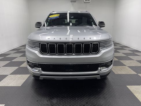 Used 2024 Jeep Wagoneer L Series II w/ Flexible Seating Group image 7