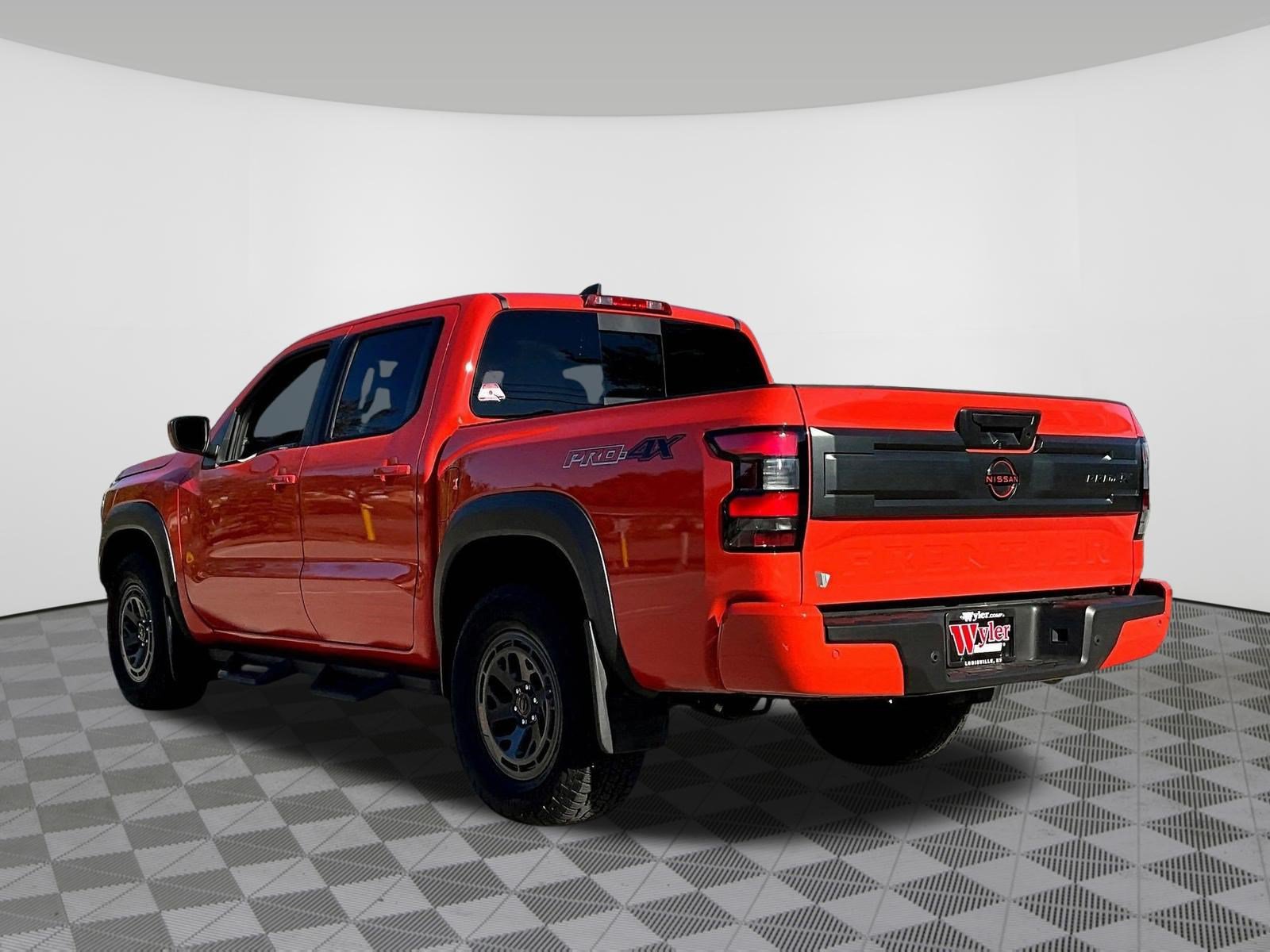 Certified 2025 Nissan Frontier PRO-4X w/ Interior Protection Package AWD/4WD image 4