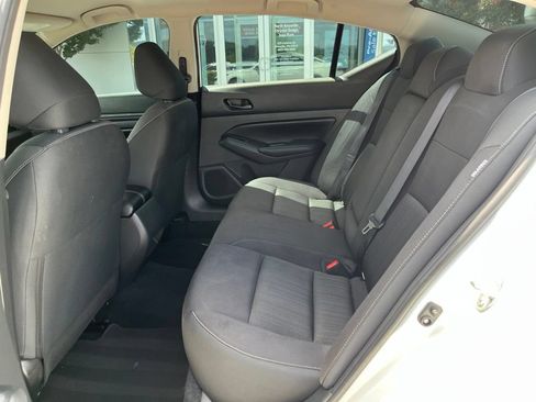 Used 2025 Nissan Altima 2.5 S FWD image 12