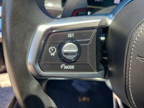 Used 2023 BMW 740i RWD image 25