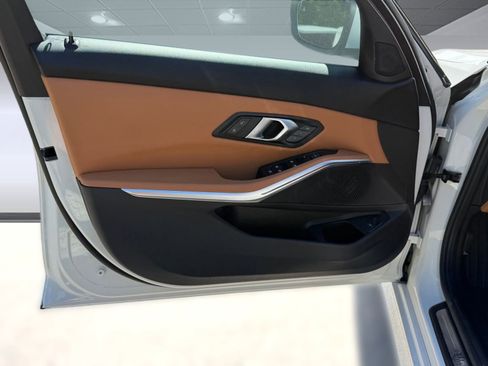 Used 2025 BMW 330i Sedan RWD image 12