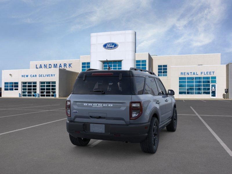Certified 2024 Ford Bronco Sport Outer Banks w/ Tech Package AWD/4WD image 31
