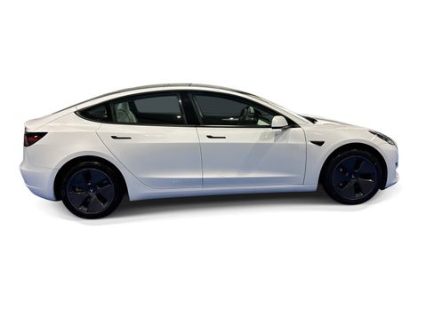 Certified 2023 Tesla Model 3 Standard Range RWD image 7