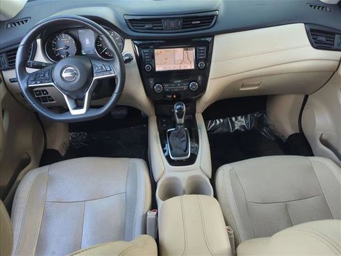 Used 2019 Nissan Rogue SL w/ Premium Package image 20