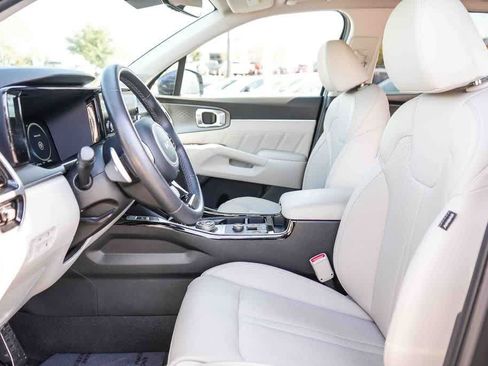 Certified 2024 Kia Sorento SX Prestige AWD/4WD image 15