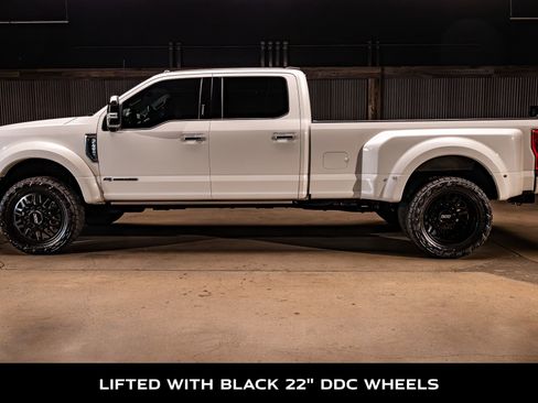 Used 2020 Ford F450 Platinum w/ FX4 Off-Road Package image 5