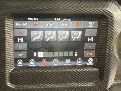 Used 2021 Jeep Wrangler Unlimited Sahara image 26