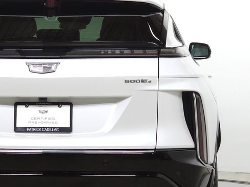 Certified 2024 Cadillac Lyriq Luxury w/ LPO, Floor Liner Package AWD/4WD image 8