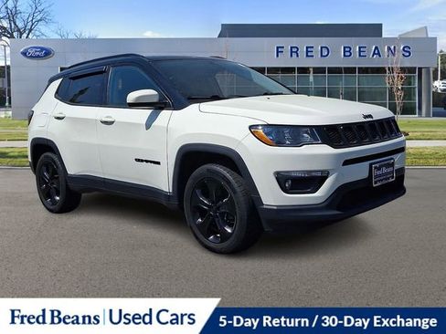 Used 2019 Jeep Compass Latitude AWD/4WD image 1