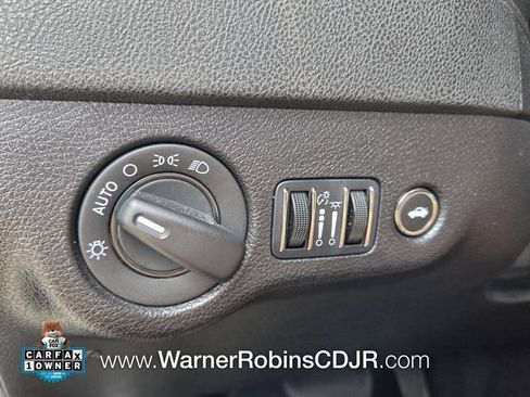 Used 2023 Dodge Charger SXT RWD image 29