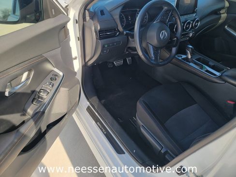 Used 2021 Nissan Sentra SR image 14