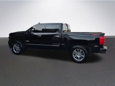 Used 2018 Chevrolet Silverado 1500 High Country AWD/4WD image 5