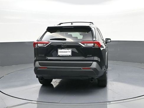 Used 2025 Toyota RAV4 XLE Premium FWD image 11