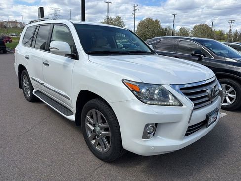 Used 2014 Lexus LX 570 4WD image 15