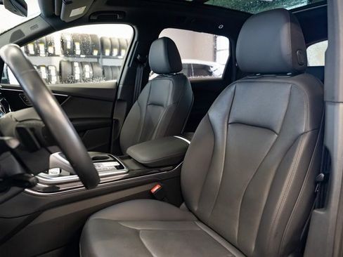 Used 2023 Audi Q7 3.0T Prestige w/ Prestige Package image 25