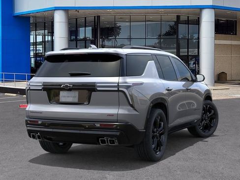 New 2027 Chevrolet Traverse RS w/ LPO, Floor Liner Package FWD image 4