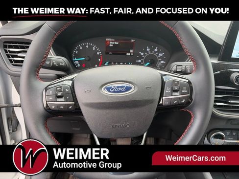 Used 2022 Ford Escape SEL w/ SEL Stealth AWD Package image 32