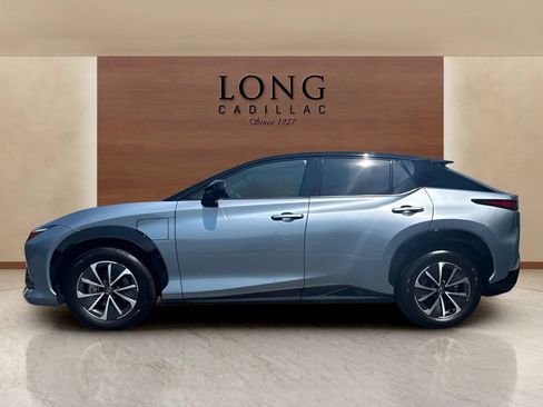 Used 2024 Lexus RZ 300e Premium w/ Accessory Package (Z1) FWD image 2
