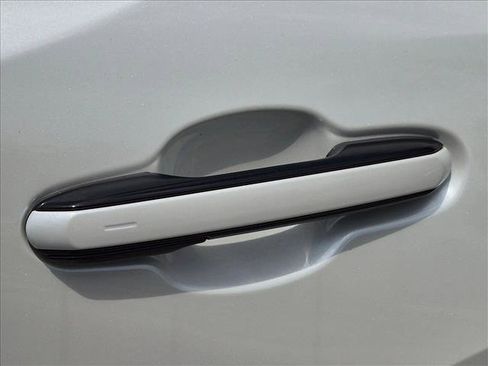 Used 2025 Lexus RX 350 Premium w/ Accessory Package (Z1) FWD image 15