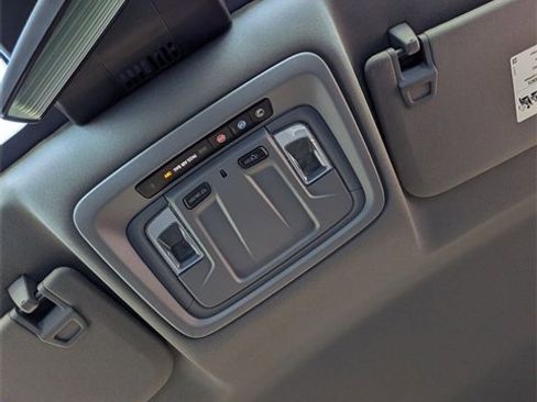 Used 2022 GMC Sierra 1500 SLE image 28