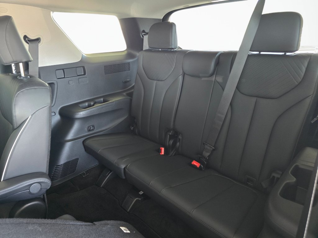 Used 2025 Hyundai Palisade SEL AWD/4WD image 37