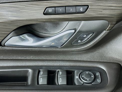 Used 2019 GMC Terrain SLT w/ Preferred Package image 23