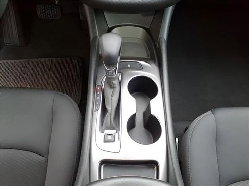 Used 2023 Chevrolet Malibu LS image 21